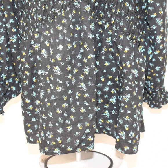 AVA& VIV - Picture 3 of 7